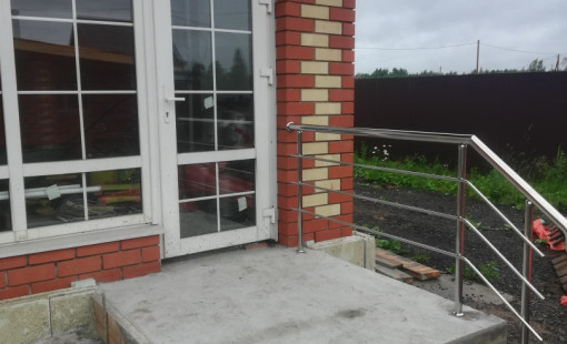 Заказать поручни из стали